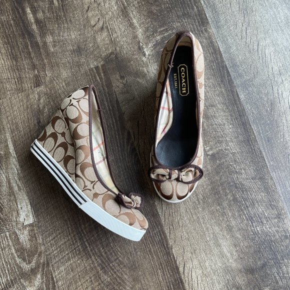 Coach Wedge Women’s shoe size 8m. - Picture 2 of 12